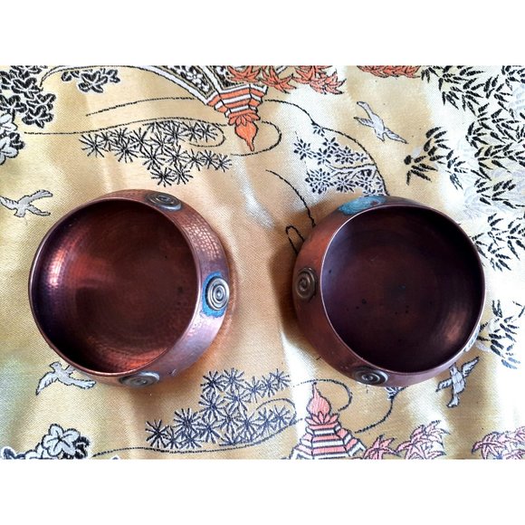 Vintage Middle Eastern Hand Hand Hammered Copper Vessel Pots Pair Set - Picture 3 of 5